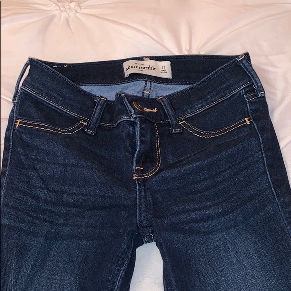 Abercrombie Jeans - Picture 2 of 4